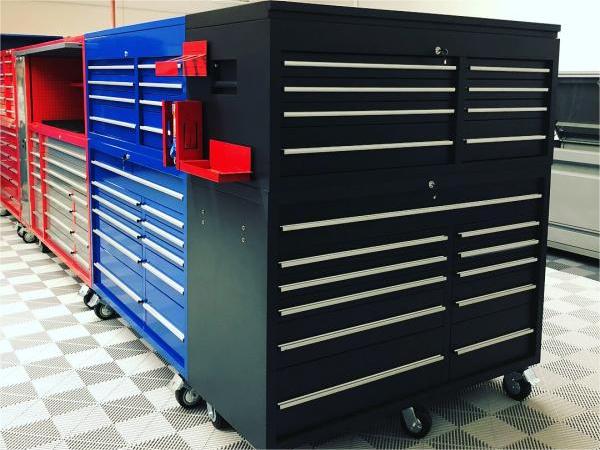 Les armoires de garage en métal en valent-elles la peine ?