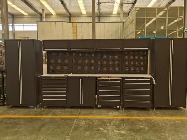 Système de stockage de garage à plaques d'acier épais