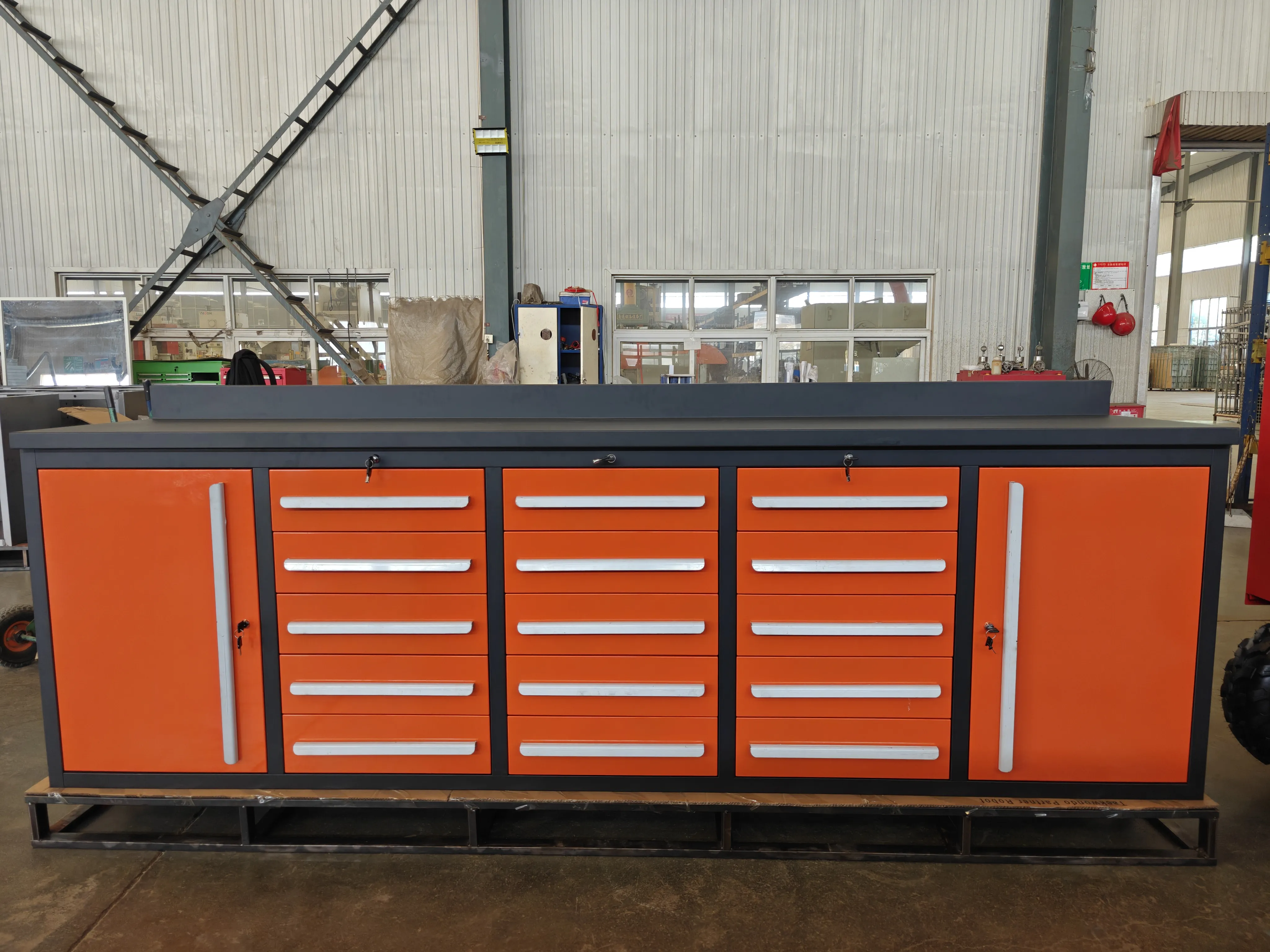 Quelles sont les fonctionnalités d'Orange Tool Workbench?