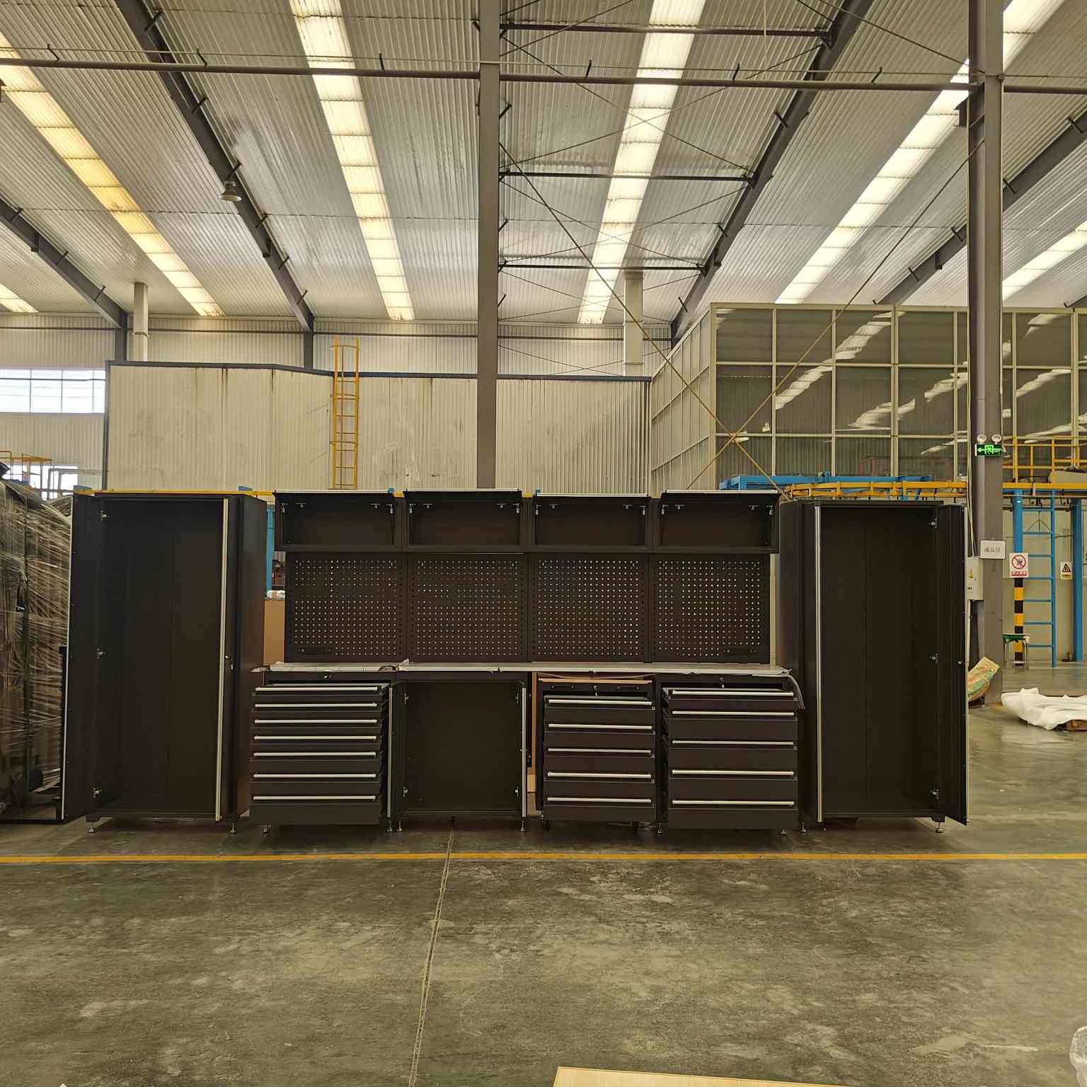 Combinaison de cabinets de garage noir noir